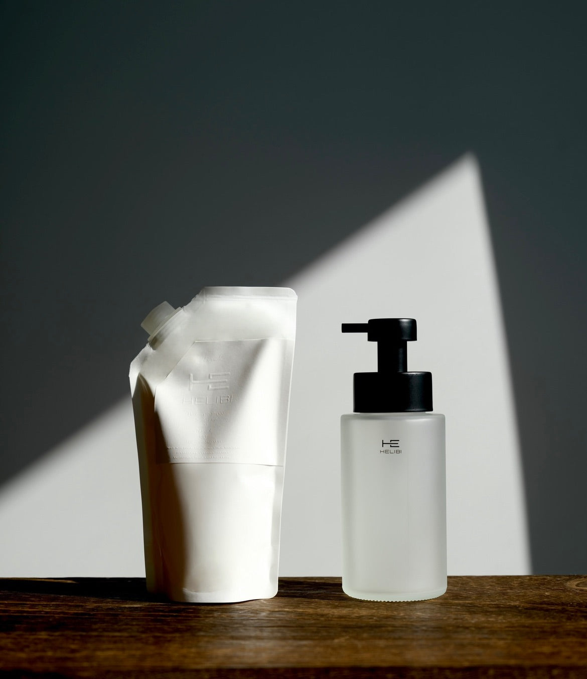 Frosted Glass Bottle / Lotion Pump